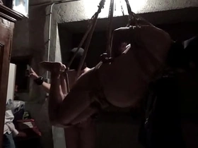 Suspendu par un Maître japonais louis korean gay porn