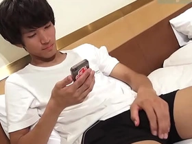 サッカーや野球を経験しているスポーツ系スリ筋巨根男子のホテルオナニー♪ porn gay chinese fuck