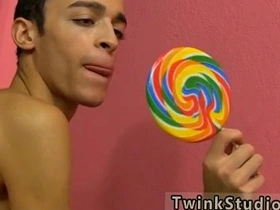 Video sex boy young gay asia Dustin Cooper is trying to get some asian big butt gay porn